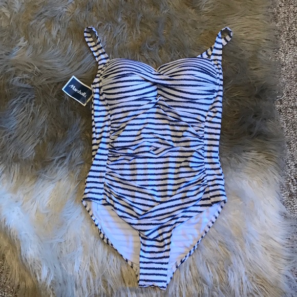 Austin Clothing Co. Other - Bond-Eye Australia Swimsuit